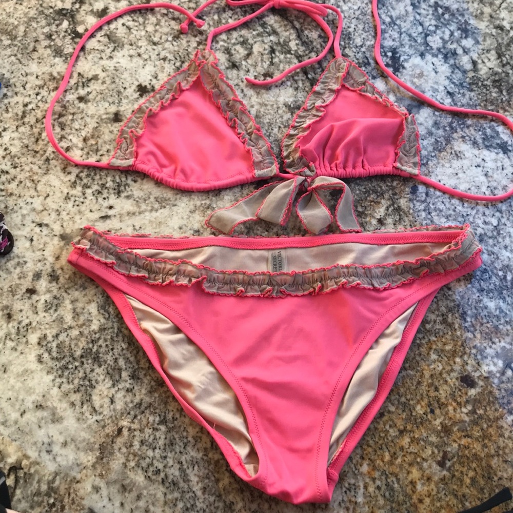 Peach VS Bikini